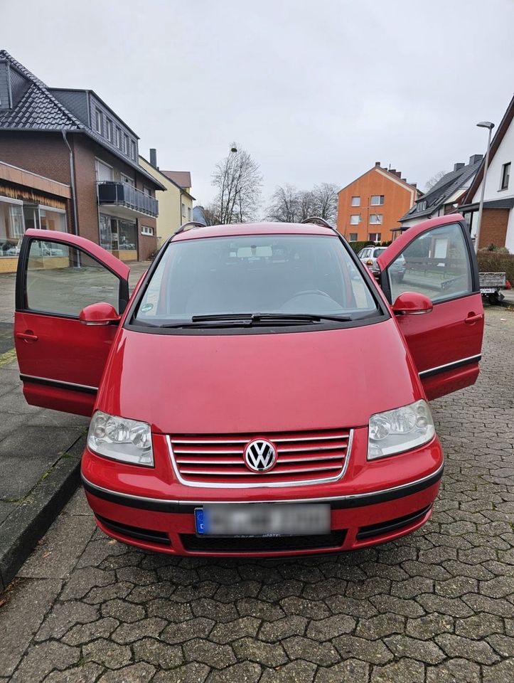 VW Sharan 1,9 TDI Automatik 7 sitzer in Porta Westfalica