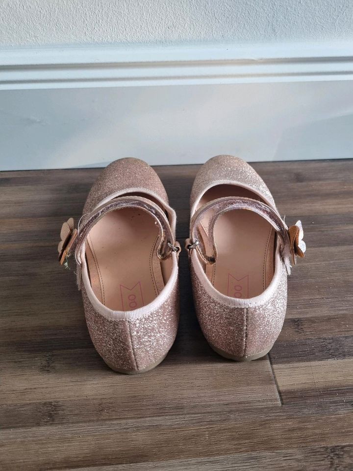 Friboo Glitzer Ballerinas Gr. 32 in Neuenbrook