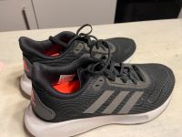 Damen Turnschuhe Adidas wie neu Niedersachsen - Wittingen Vorschau