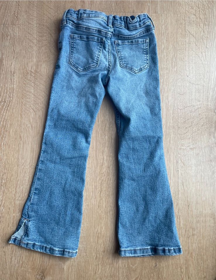 Jeans Schlaghose Gr. 104 H&M in Markt Schwaben