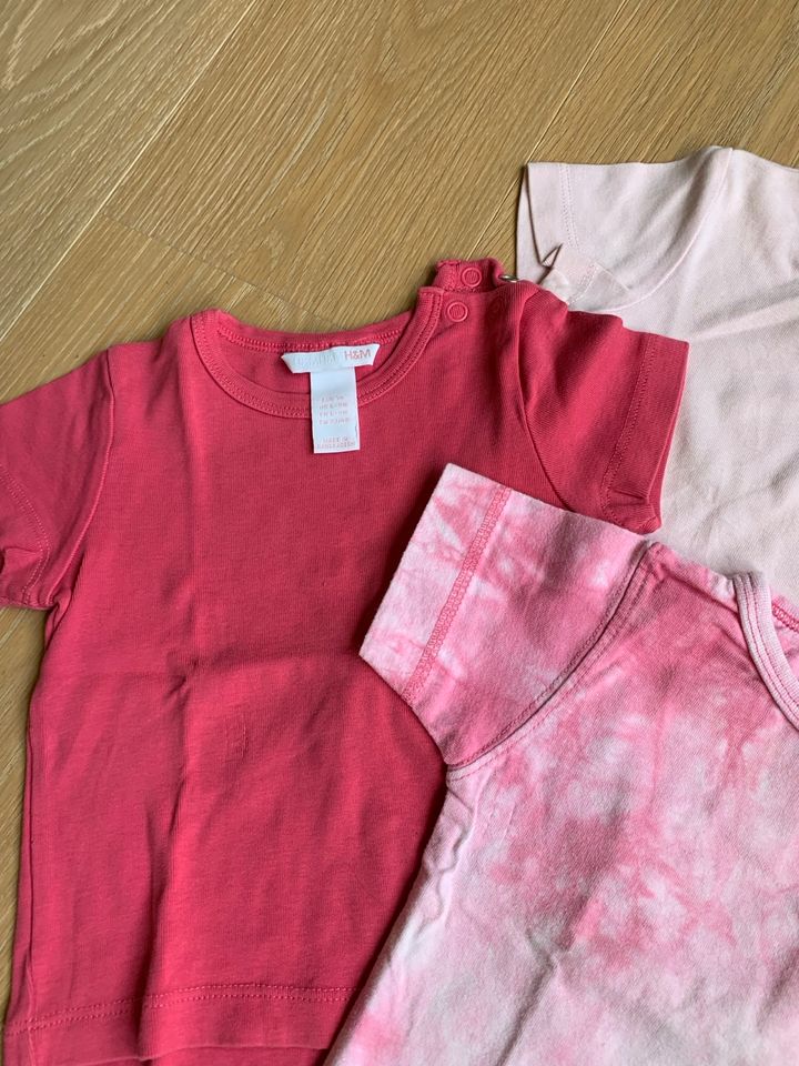 H&M Baby Shirt T-Shirt Kurzarmshirt Set 4 Stück top Zustand in Langgöns