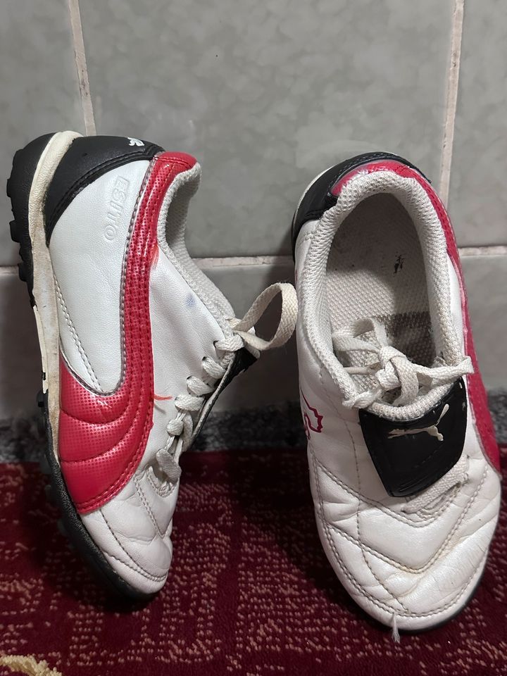 PUMA Fußballschuhe gr 29 in Tuttlingen