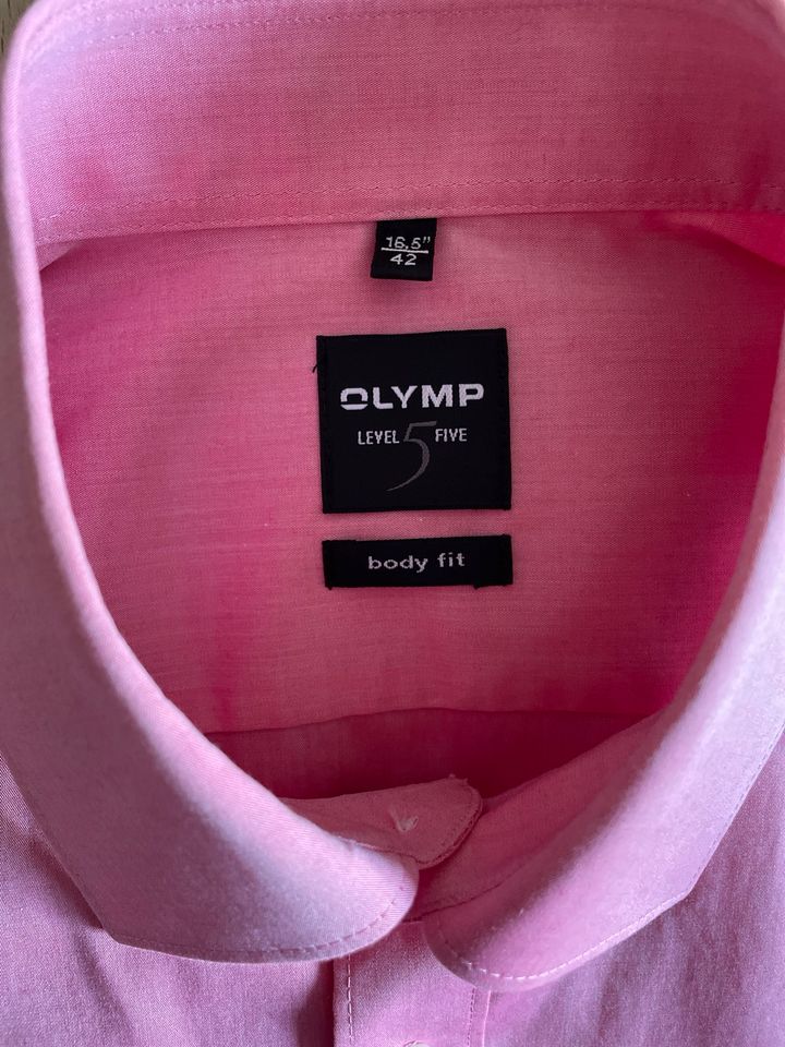 Olymp Hemd rosa Body fit Gr 42 in Burghausen