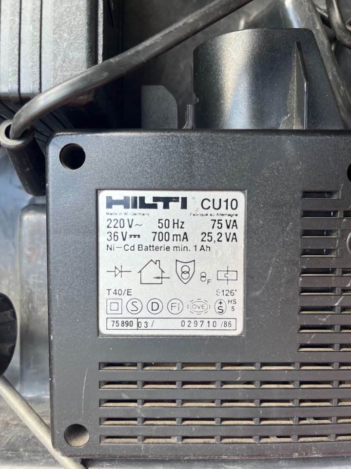 Hilti TE 10A Akkubohrhammer im Koffer 1x Akku Ladegerät in Berlin