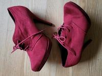 Rote High-Heels, Gr. 38, Absatz 11 cm Bayern - Oberasbach Vorschau
