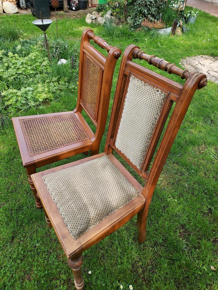 2 Stühle Holz Esstisch-Stühle in Falkensee