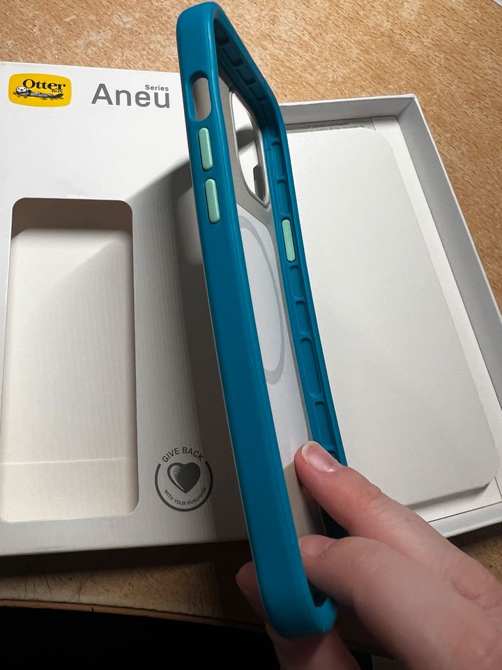 Otterbox IPhone 12 Pro Max Hülle NEU in Bad Endbach