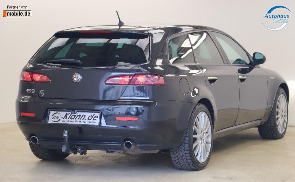 Alfa Romeo 159 Sportwagon 2.4 JTDM 209PS 20V Q4 Distinctive in Teltow