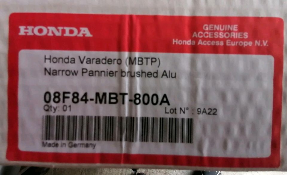 Koffer Verkleidung Honda Varadero 08f84-mbt-800a in Saarburg