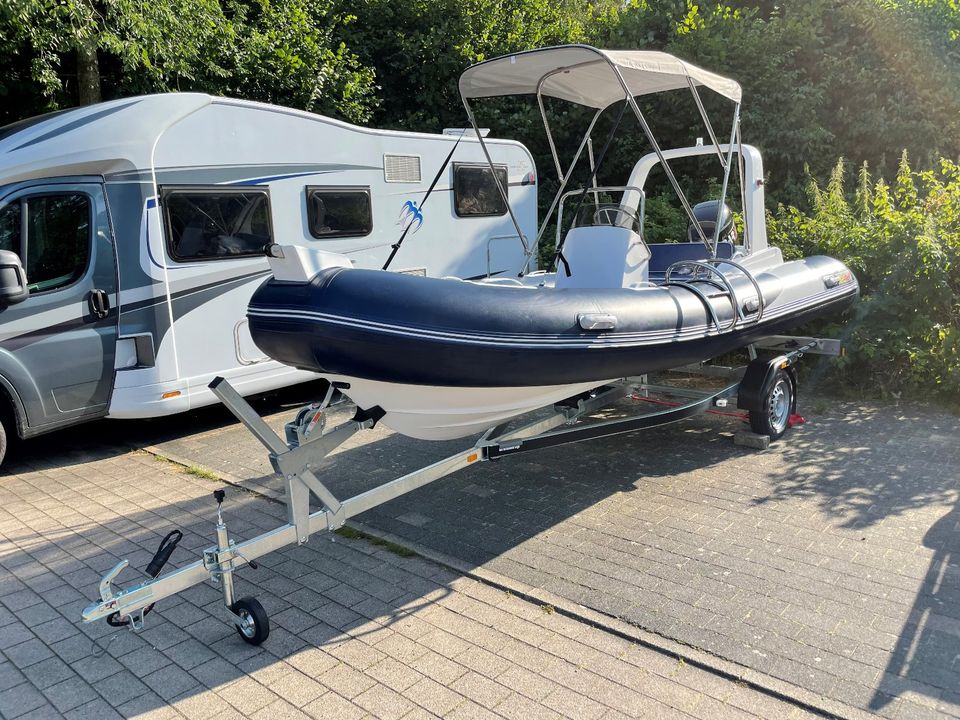 Motorboot mit 60 PS Motor (NEU) Schlauchboot RIB 520 in Hamburg