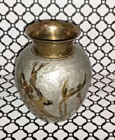 Ältere Messing/Bronze Vase mit Emaile Intarsien Hessen - Wetzlar Vorschau