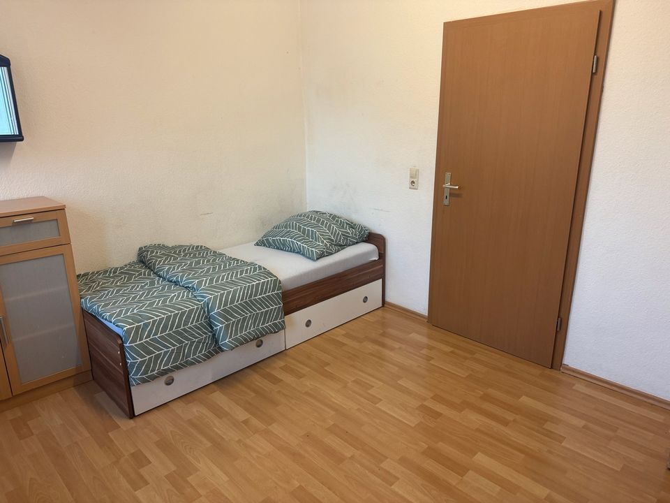 Zimmer zu vermieten mit 2 Betten in Bad Schönborn
