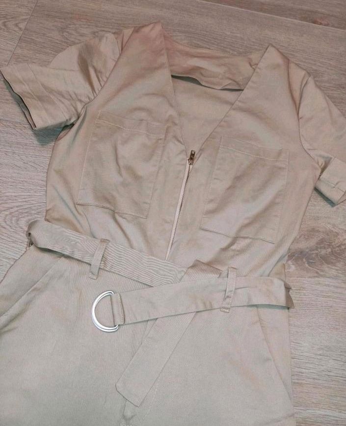 Neuwertiger Jumpsuit Overall Baumwolle in beige in Geislingen an der Steige