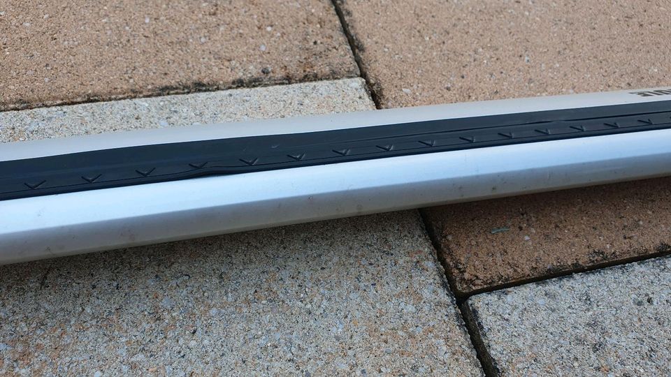 Thule WingBar Edge 95cm / 2124H in Markranstädt