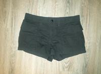 NEU Hotpants 38 M H&M Damenshorts kurze Hose schwarz Shorts Bermu Hessen - Fulda Vorschau