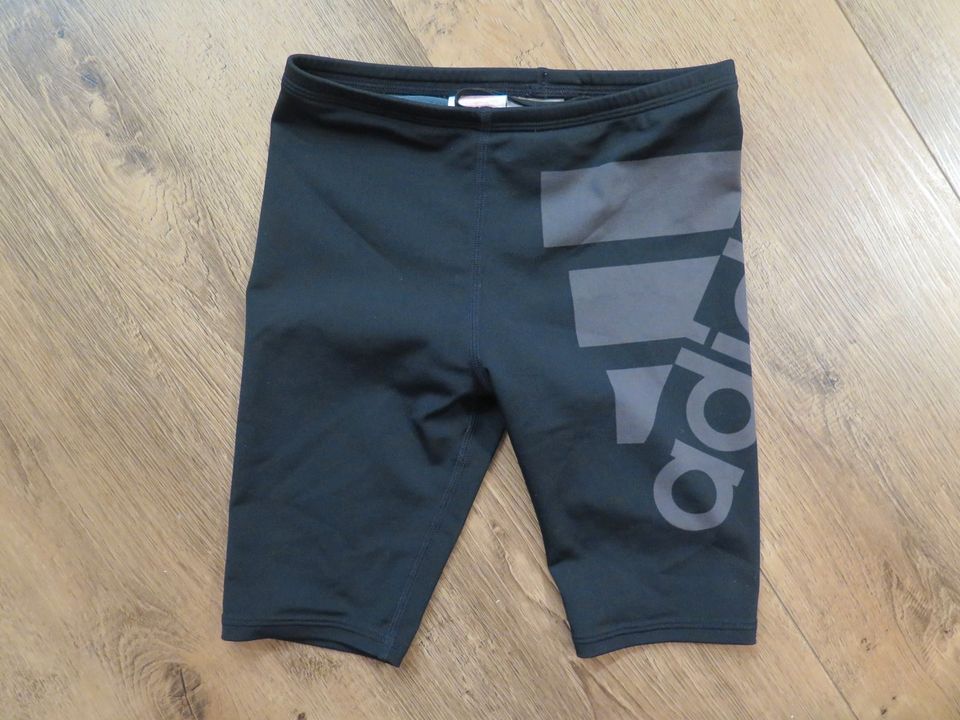 Adidas Badehose Gr. 140 schwarz in Schrobenhausen