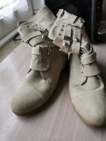 Helle beige  Damen Winterstiefel, gr 39,schnallen, nieten, usw Nordrhein-Westfalen - Hagen Vorschau