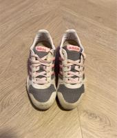 Adidas Schuhe  wie On  Nike Turnschuhe, Sportschuhe 38,5 Hessen - Lich Vorschau