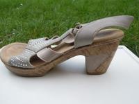 Rieker Damenschuhe Clogs Sandalette beige greige Größe 37 Nordrhein-Westfalen - Krefeld Vorschau