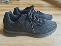 Vty Sneaker Schuhe Sportschuhe Turnschuhe Schwarz Gr. 39 Brandenburg - Elsterwerda Vorschau