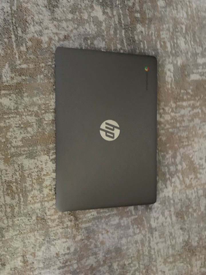 Hp Chromebook(plus Ladekabel Maus und Maus Pad in Essen