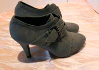 Damenschuhe mit Pfennigabsatz Gr.38 Sachsen - Plauen Vorschau