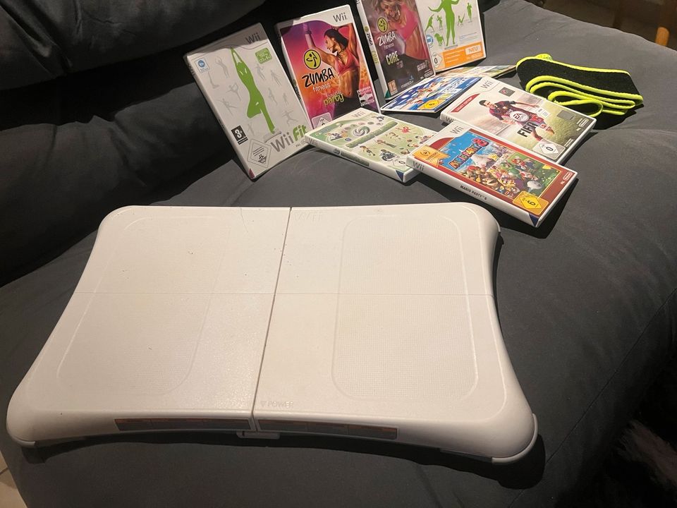 Nintendo Wii Konsole mit Balance Board in Iserlohn