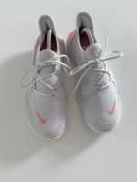 Nike Sneaker Sportschuhe Laufschuhe Gr. 40 Nürnberg (Mittelfr) - Südoststadt Vorschau