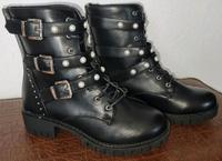 Boots Stiefel mit Perlen - neu Niedersachsen - Stade Vorschau