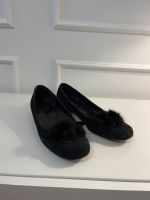 Halbschuhe Damen 40 Schwarz mit Puschel Düsseldorf - Pempelfort Vorschau