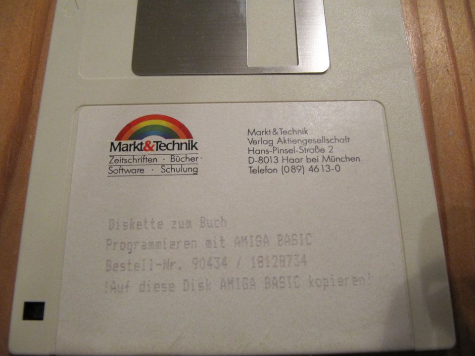 Diskette Buch Programmieren  AMIGA BASIC Konsole in Unterlüß