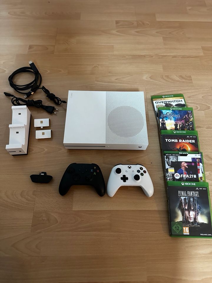 Xbox one S 2x original Controller in Augsburg