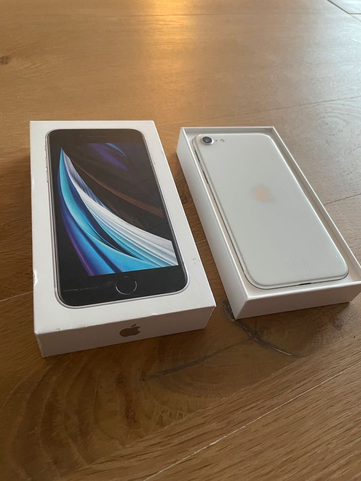 Apple iPhone SE 2020 weiß 64GB in Bad Wünnenberg