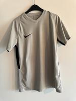 Nike Dri-Fit Trainingsshirt Hessen - Bensheim Vorschau