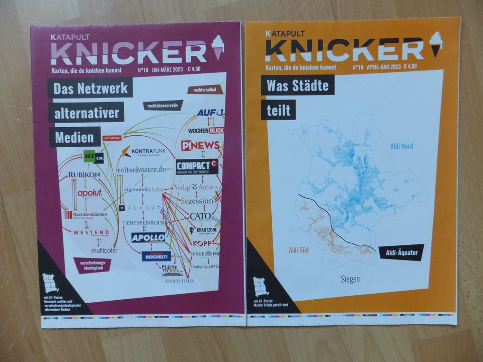 2 Knicker von Katapult Magazin No. 18 und 19, Januar April 2023 in Husum