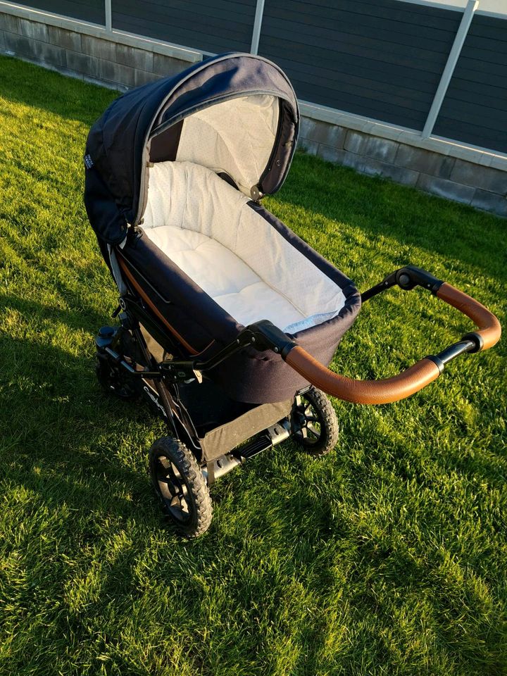 Emmaljunga Kinderwagen mit Babyschale und Sportsitz in Obrigheim