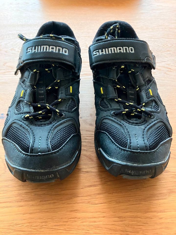 Shimano MTB Schuhe Größe 39 in Lindau