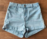 H&M DIVIDED Jeans Shorts Gr. 34 Mädchen Teenager Damen kurze Hose Bayern - Unteregg Vorschau