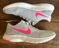 NIKE Flex Experience RN 7 hellgrau pink in 42 wie NEU Eimsbüttel - Hamburg Rotherbaum Vorschau