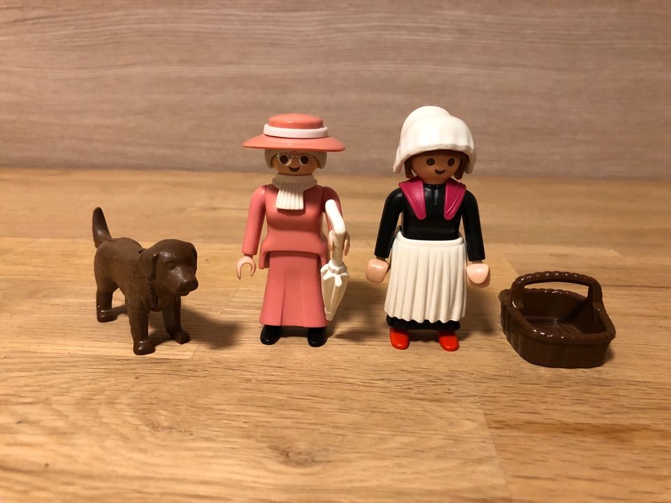 Playmobil 5500 Dame/Magd/Hund rosa Serie Nostalgie in Aachen