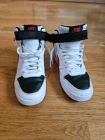 Nike Turnschuhe Gr. 38 Nordrhein-Westfalen - Solingen Vorschau