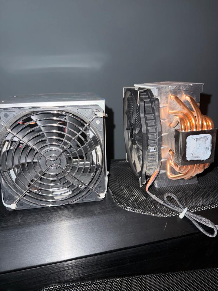 Pc Tower Gehäuse CMStacker Coolermaster schwarz mit Lüfter in Frankfurt am Main