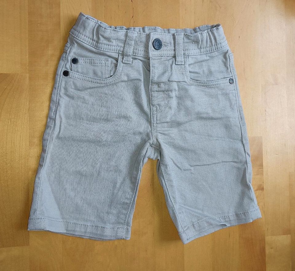 Kurze Hose Shorts C&A Gr. 104 in Gera