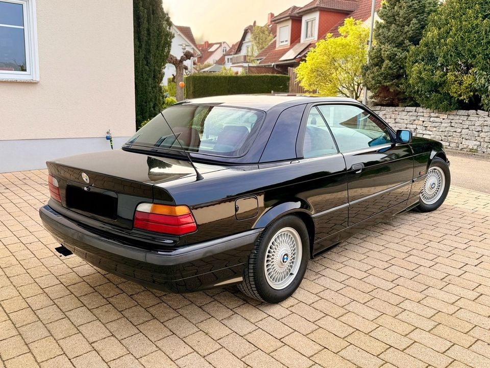 BMW 325I E36 Cabrio Sammlerzustand! in Altenstadt