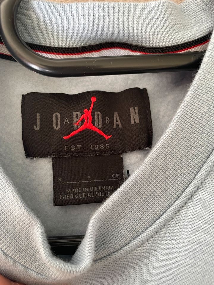 Originale Nike Jordan Pulli in Oberhausen