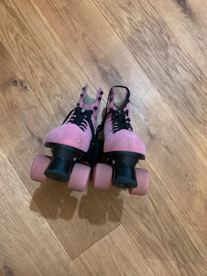 ROCES RC1 • Rollschuhe • Pink • Skates • Gr. 37 in Schieder-Schwalenberg