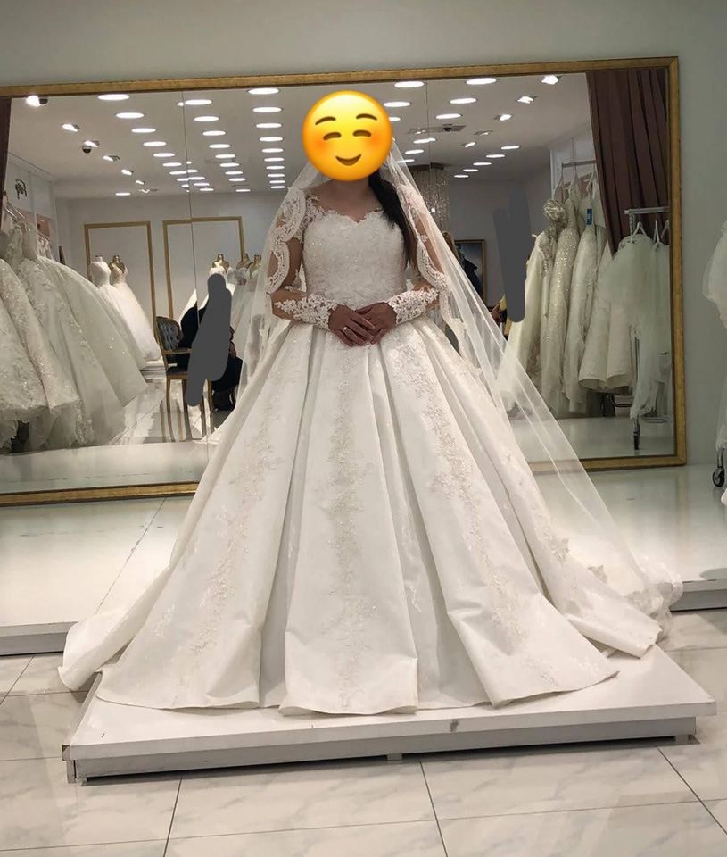 Brautkleid Weiß mit Strasssteinen/Gelinlik in Hamburg