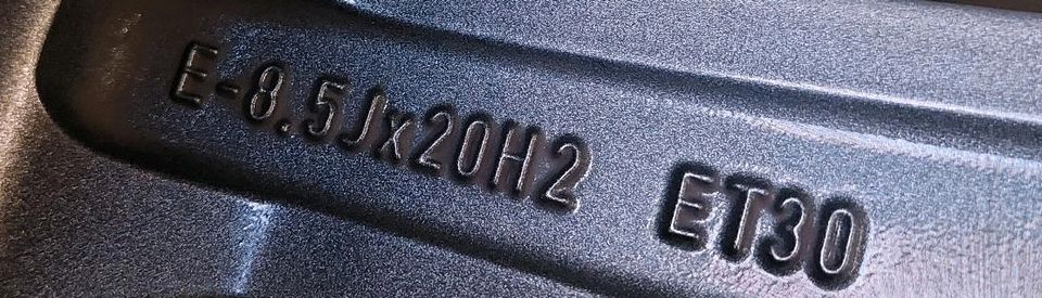 Original 20 Zoll Audi A7 S7 ( 4K ) Felgen - Sommerreifen in Isselburg