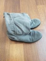 Nike Stiefel Gr. 37,5, grau Düsseldorf - Oberbilk Vorschau