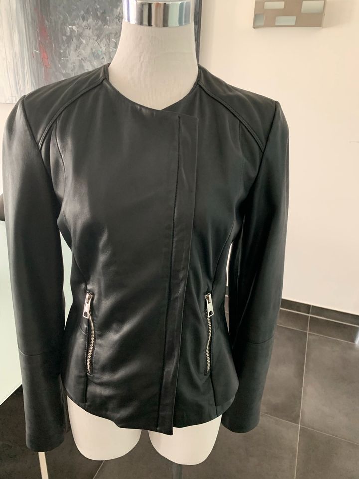 Lederjacke MANGO schwarz Größe XS neuwertig‼️ in Kerpen